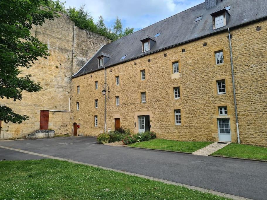 Aux Remparts Du Chateau ซีดาน ภายนอก รูปภาพ